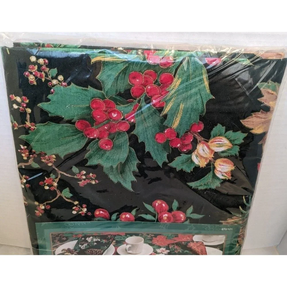 NOS Dayton Hudson Christmas Tablecloth Poinsettia Vtg 90s Holiday Retro 60 x 84